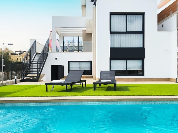 New Build Villas with Private Pool in La Finca Golf Algorfa Costa Blanca South