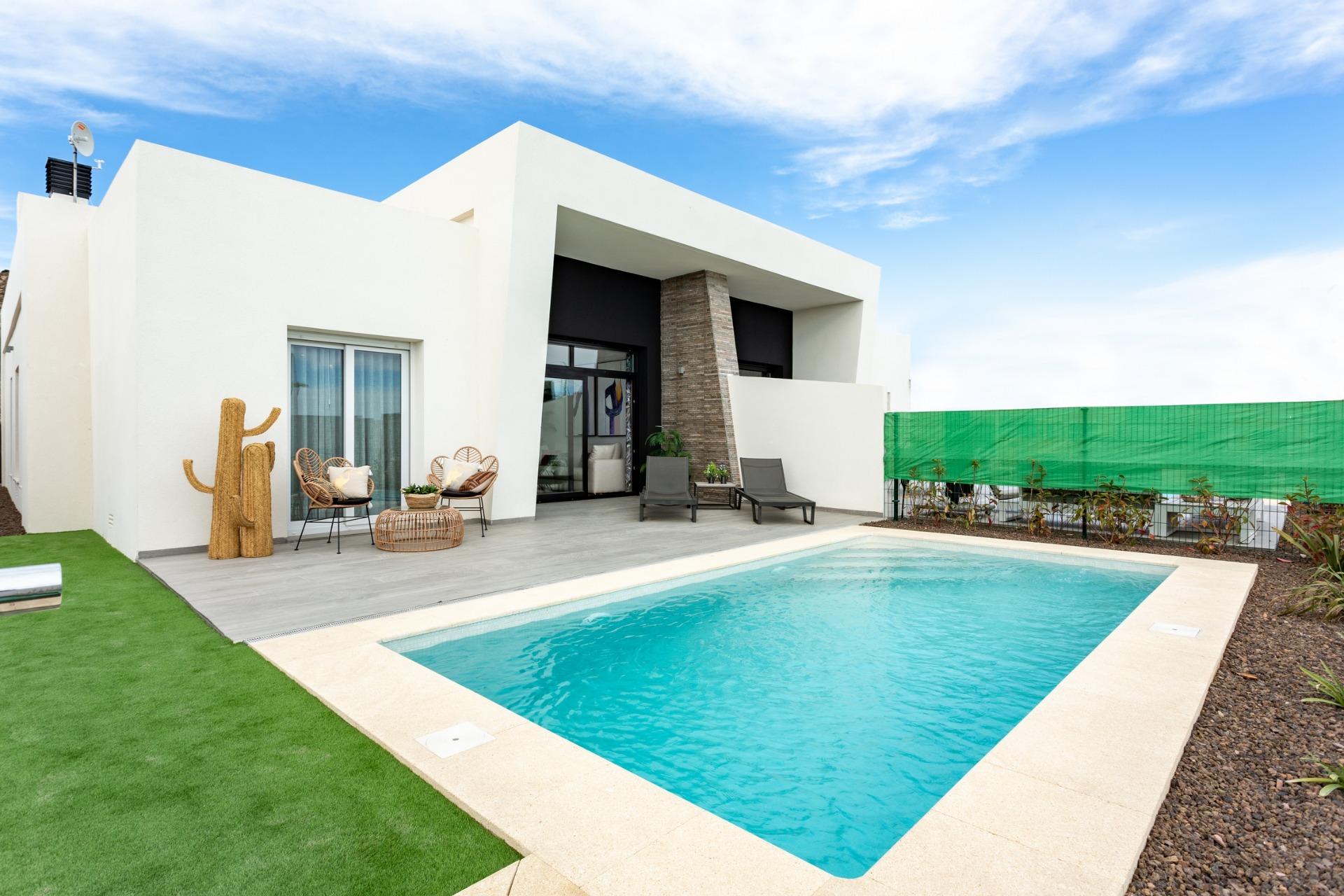 11-1 New Build Semi Detached Villas with Private Pool at La Finca Golf Resort Algorfa