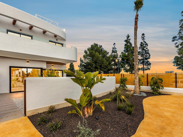 New Build Residential Complex Near Serena Golf and the Mar Menor in Los Alcazares