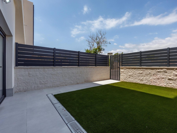 Unique Investment Opportunity in Villajoyosa Costa Blanca North